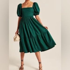NWT Abercrombie Ruched Puff Sleeve Dress
